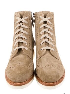 THE OFFICE OF ANGELA SCOTT Mr Harrison Tan Metalic Boot Sz 43 NWB